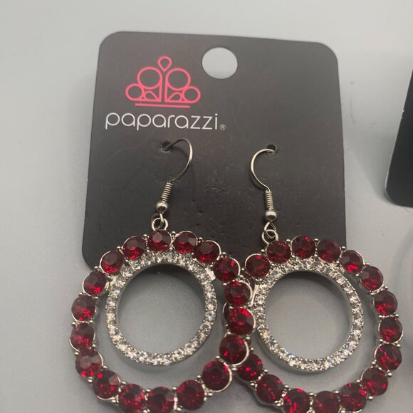 Lot of 3 Paparazzi Statement Earrings NEW ON PACKAGE - Picture 4 of 4